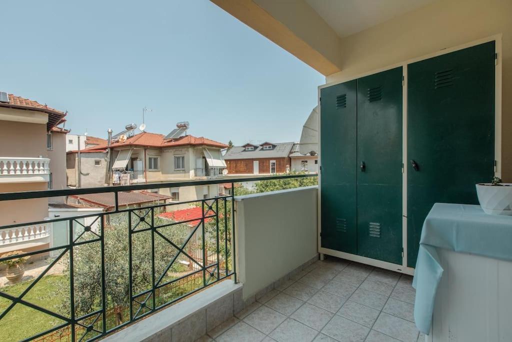 Tommy'S Family Apartment Катерини Экстерьер фото